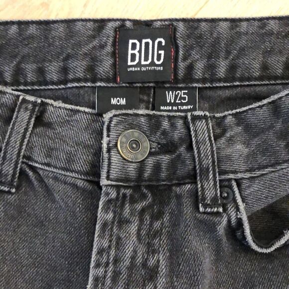 BDG Black ‘Mom’ Jean (W25) - Picture 3 of 5